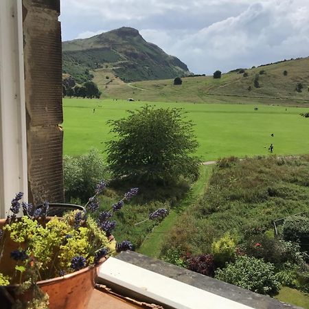 Arthur'S Seat View Единбург Екстериор снимка